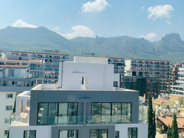 GİRNE MERKEZDE KİRALIK LÜKS 1+1 PENTHOUSE ** 