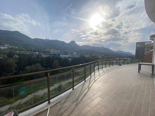 3 BEDROOM LUXURY PENTHOUSE APARTMENT IN GIRNE CENTER