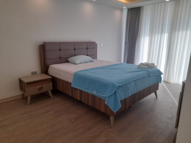 3 SCHLAFZIMMER LUXUS WOHNUNG IN GIRNE ZENTRUM