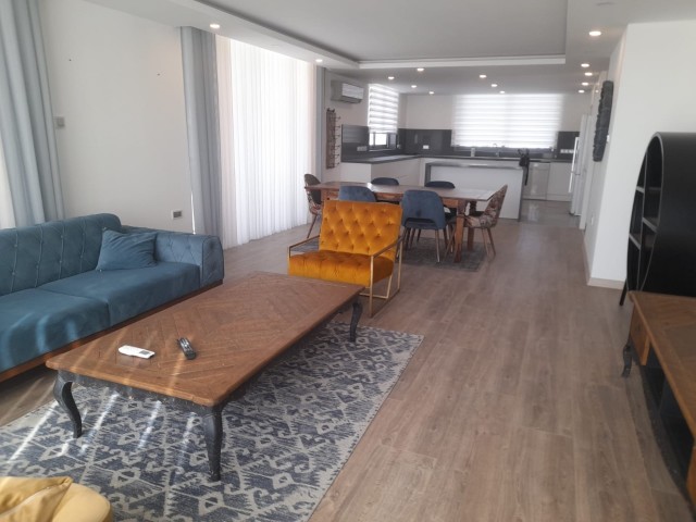 Luxury 3+2 for rent in Girne center 