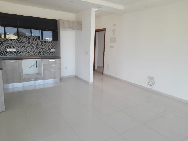 2+1 FLAT FOR SALE IN ALSANCAK, KYRENIA