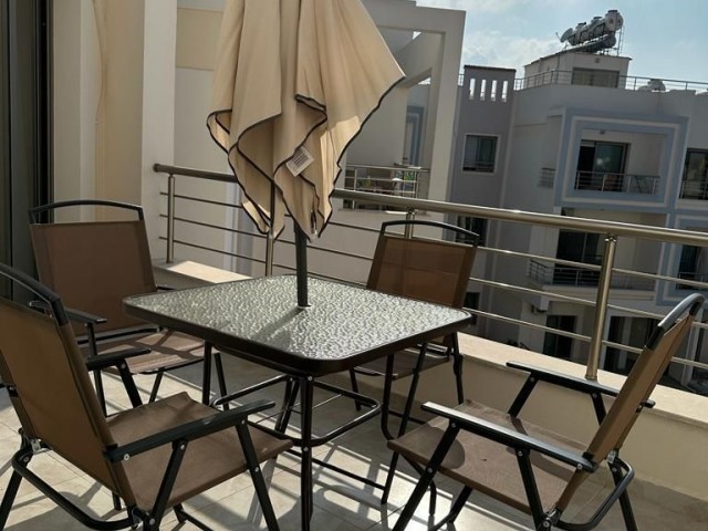 SCHÖNES 3+1 PENTHOUSE IN ALSANCAK