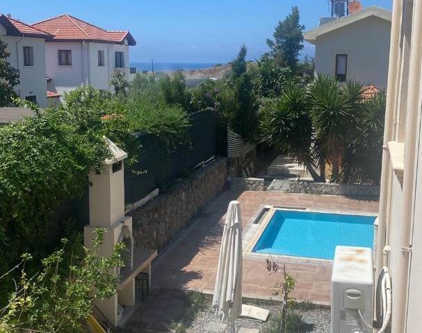 NICE 3+1 VILLA WITH A SWIMMING POOL IN ALSANCAK