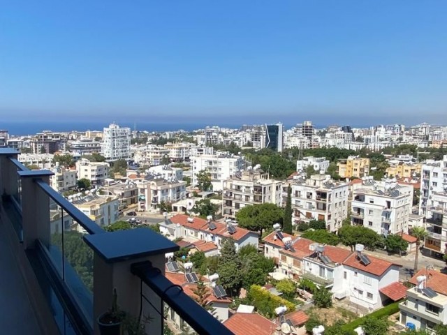 2+1 PENTHOUSE ZU VERMIETEN IM ZENTRUM VON KYRENIA