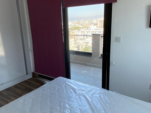 2+1 PENTHOUSE ZU VERMIETEN IM ZENTRUM VON KYRENIA