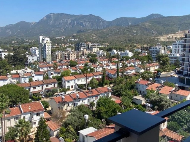 2+1 PENTHOUSE ZU VERMIETEN IM ZENTRUM VON KYRENIA