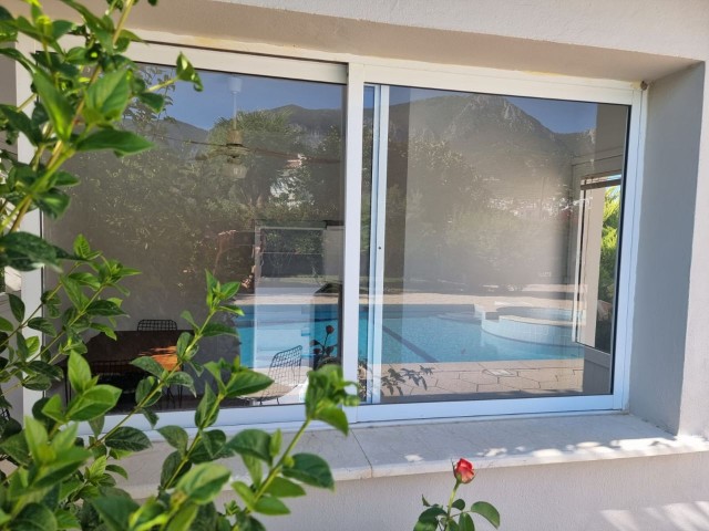 4+1 VILLA ZU VERMIETEN MIT SCHÖNEM POOL DOĞANKOY GIRNE