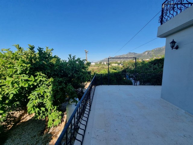 4+1 VILLA ZU VERMIETEN MIT SCHÖNEM POOL DOĞANKOY GIRNE