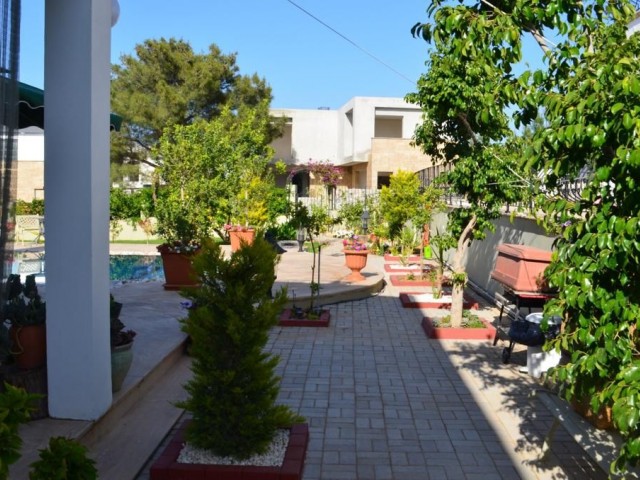 BEAUTIFUL 3+1 VILLA WITH PRIVATE SWIMMING POOL IN OZANKOY GIRNE