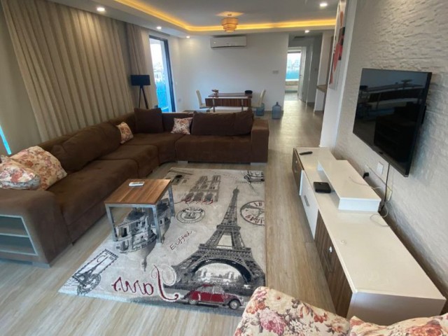 LUXURIOUS 3+1 APARTMENT IN GIRNE CENTRE