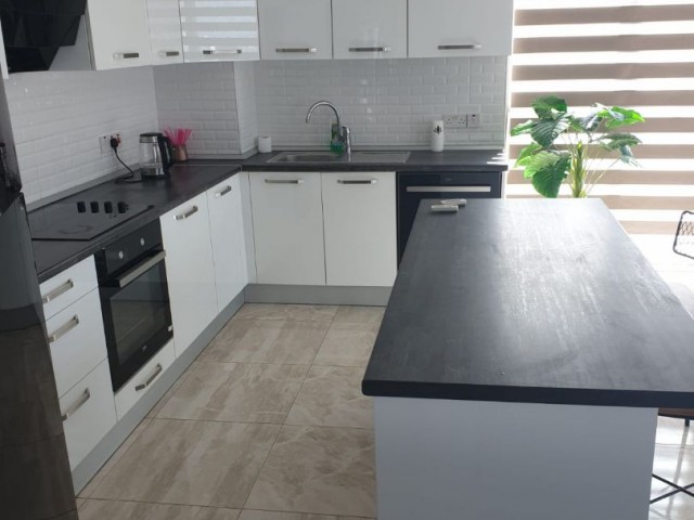 LUXURIOUS 2+1 ENSUITE APARTMENT IN GIRNE CENTRE