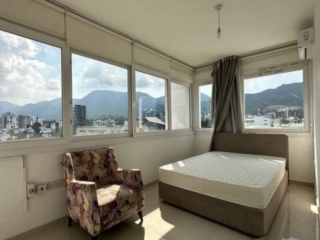 GUZEL 3+1 PENTHOUSE GIRNE MERKEZDE