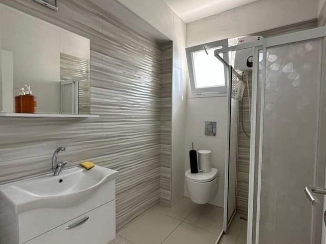 GUZEL 3+1 PENTHOUSE GIRNE MERKEZDE