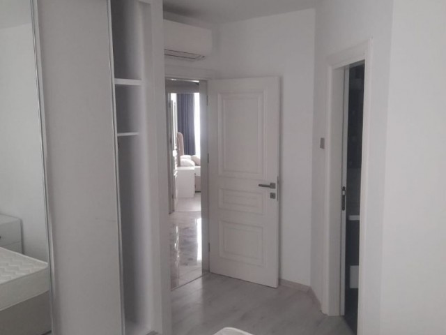 LUXUS 4+1 PENTHOUSE ZU VERMIETEN IM KYRENIA CENTER