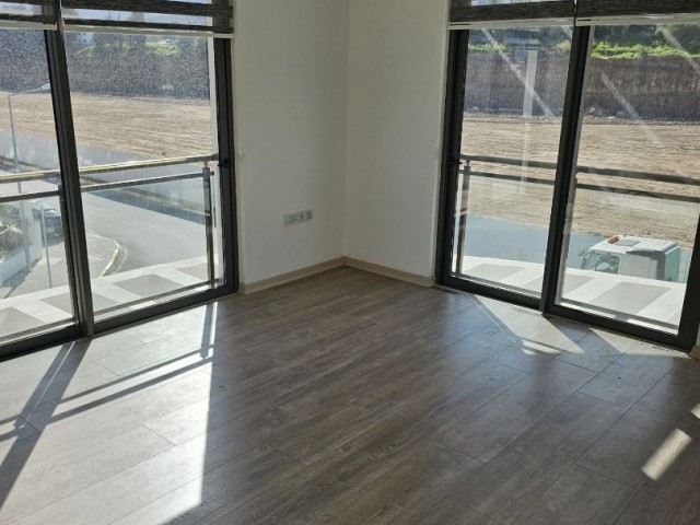 ENSUITE UNFURNISHED 3+1 APARTMENT IN GIRNE 