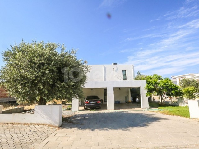 SUPERB VILLA WALKING DISTANCE TO CRATOS HOTEL