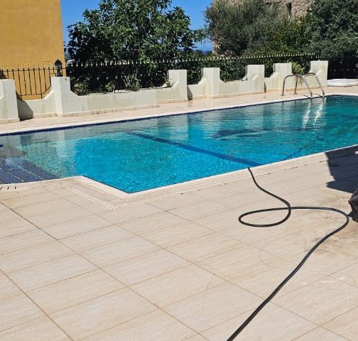 LARGE SPACIOUS VILLA WITH PRIVATE POOL AND 1 DONUM OF LAND