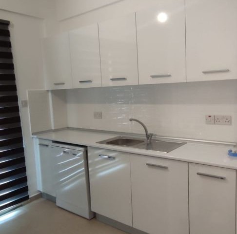 Flat To Rent in Alsancak, Kyrenia