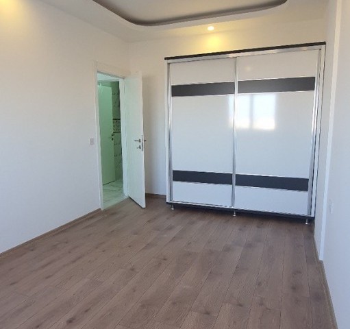 2 + 1 Luxus neue Wohnung zum Verkauf in Pier Long Beach ** 