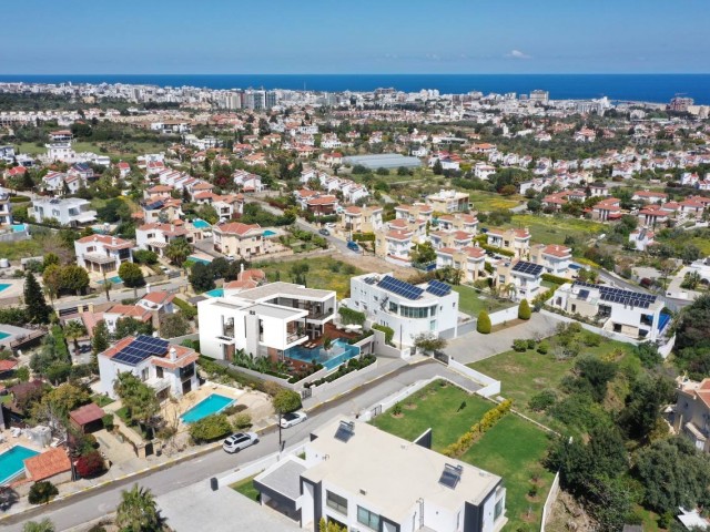 Kyrenia bellapais 5+1 freistehende Maisonette-Villa mit Pool