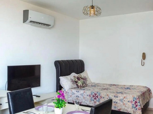 Walking distance from DAU-ye, Coffemaniya i.e., 10-month rental 1+ 0 lux, full-sized apartment ** 