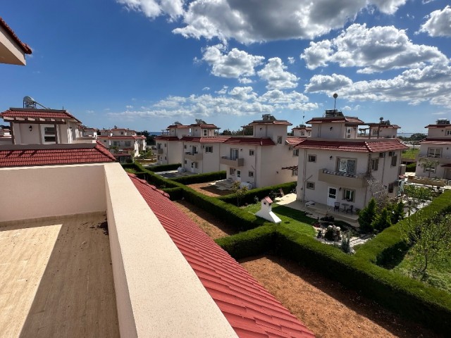 Pier, in der Nähe des Arkin Hotels, in einem neuen Komplex, komplett eingerichtete Villa mit Meerblick