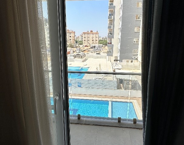 Luxusapartment mit Pool im Zentrum von Famagusta, 5 Minuten vom Meer entfernt