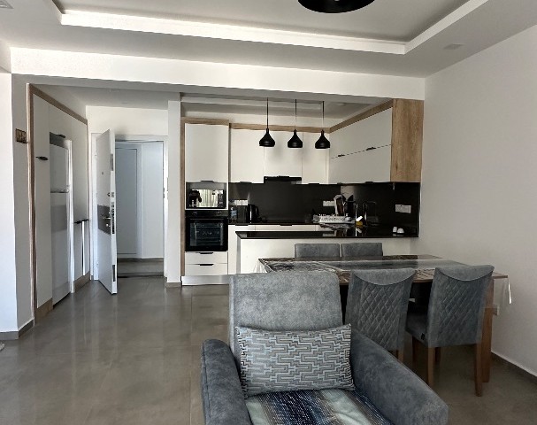 Luxusapartment mit Pool im Zentrum von Famagusta, 5 Minuten vom Meer entfernt