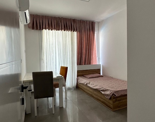 Luxusapartment mit Pool im Zentrum von Famagusta, 5 Minuten vom Meer entfernt