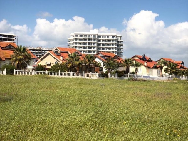 Fully furnished ready-made flat for living and investment purposes with sea view