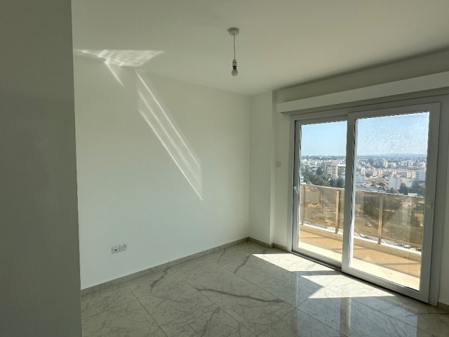Brand new flat in the city center with sea view