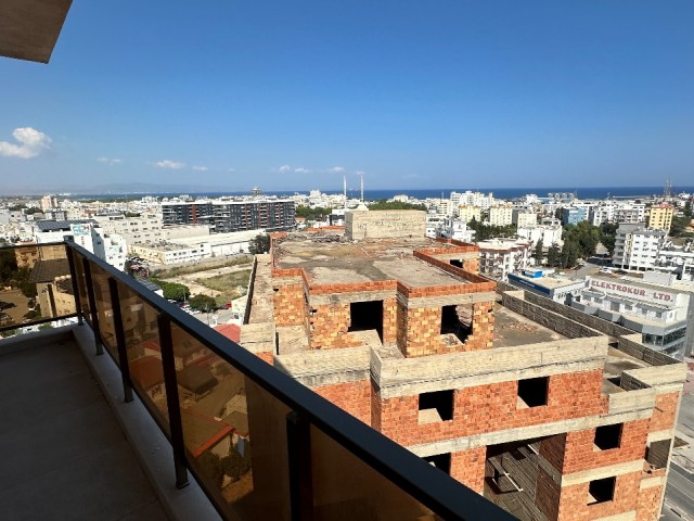 Brand new flat in the city center with sea view