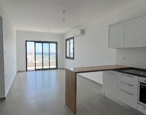 New flat with full sea view in Iskele, Long Beach