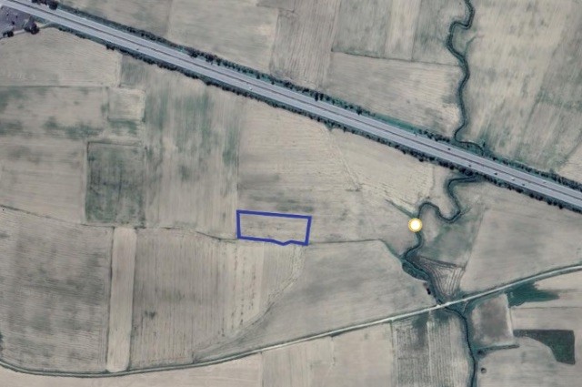 Land for sale in Pirhanda, 100 meters from the main road