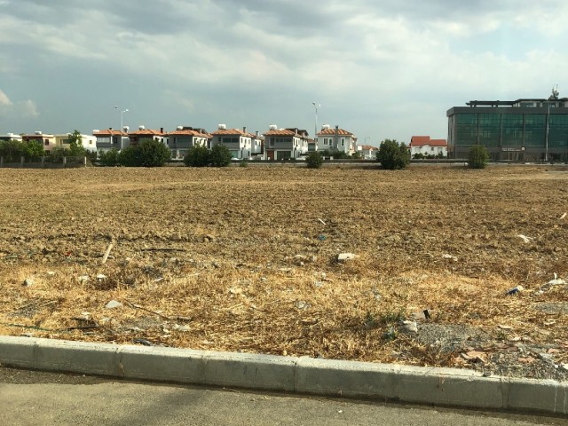 Turkish land for sale in Mitreeli, in a decih area near the Nicosia-Guzelyurt highway ** 