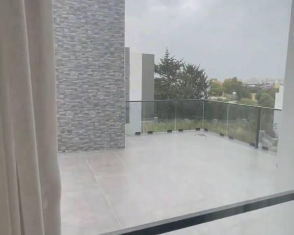 Girne Alsancak'ta süper lüks villa