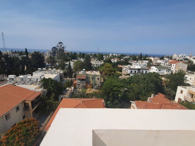 2 bedroom apartment for rent in Kyrenia Center