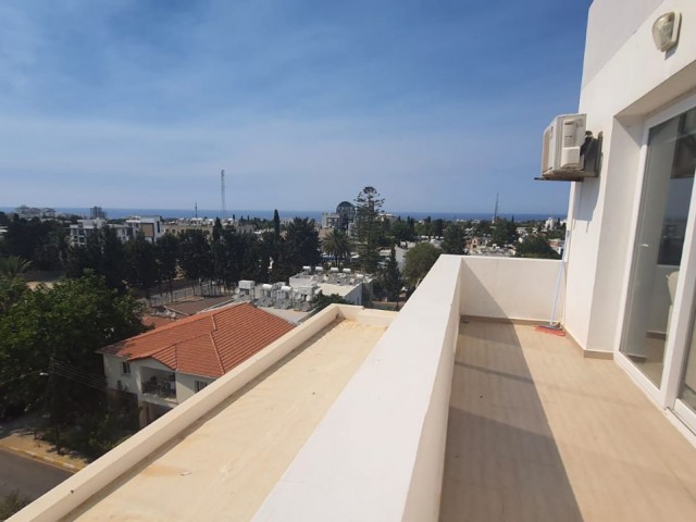 2 bedroom apartment for rent in Kyrenia Center