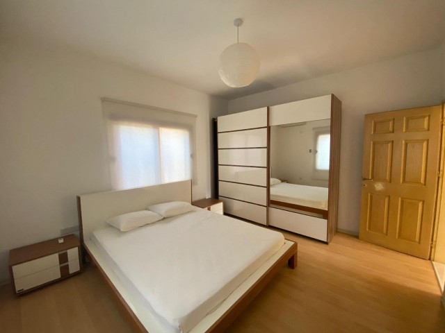 Çatalköy'de 3+1 2+1 2+1 3 adet eşyalı havuzlu villa 2200 STG / 0548 823 96 10