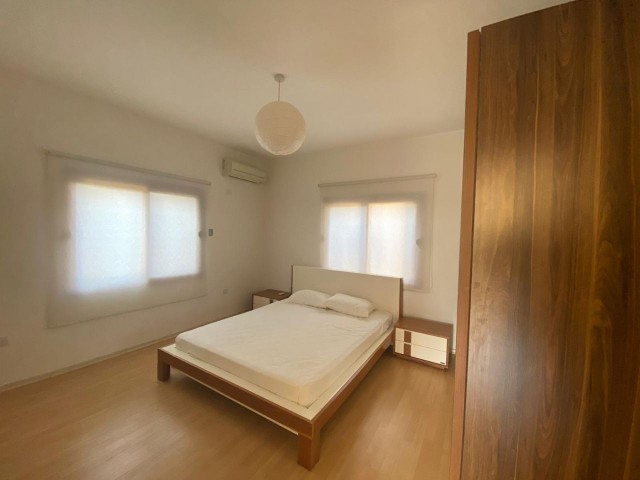 Çatalköy'de 3+1 2+1 2+1 3 adet eşyalı havuzlu villa 2200 STG / 0548 823 96 10