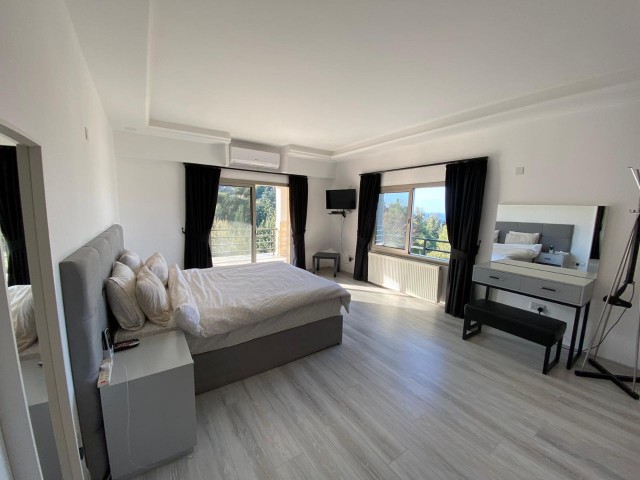 Alsancak'da 4+1 eşyalı havuzlu günlük 250 STG villa / 0548 823 96 10