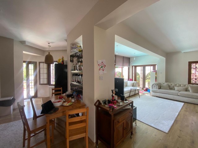 Bellapais Konaklarında 4+1 villa 2400 STG / 0548 823 96 10