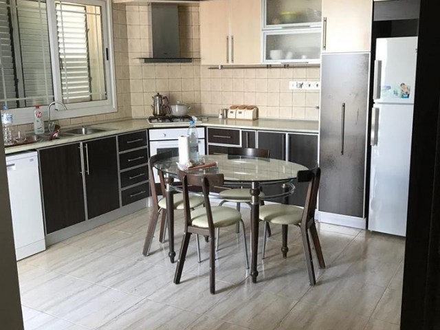 Zeytinlik'de 3+1 eşyalı villa 850 STG / 0548 823 96 10