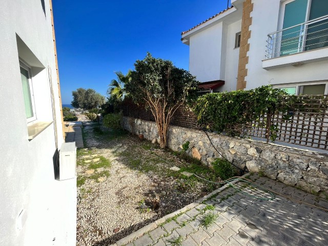 Kyrenia Karsiyaka 3+1 Villa zu vermieten / mit privatem Pool