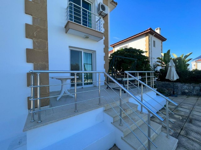 Kyrenia Karsiyaka 3+1 Villa zu vermieten / mit privatem Pool