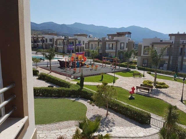 تخت برای اجاره in Girne Merkez, گیرنه