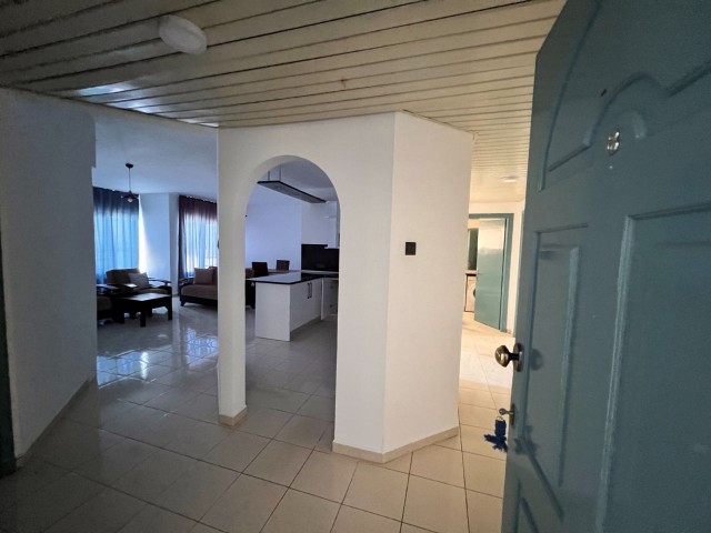 Flat To Rent in Girne Merkez, Kyrenia