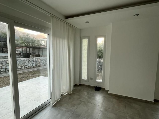 Girne Bellapais  Satılık 5+1 Villa