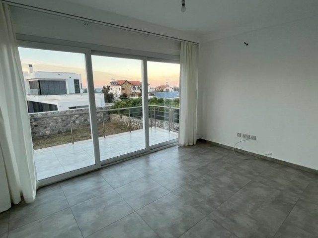 Girne Bellapais  Satılık 5+1 Villa