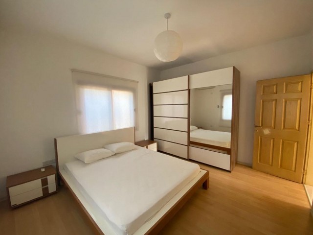 Çatalköy'de 3+1 2+1 2+1 toplam 3 adet eşyalı havuzlu villa 3000 STG / 0548 823 96 10